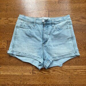 Abercrombie and Fitch Denim High Rise Two Inch Short DESTROYED LIGHT WASH size 2